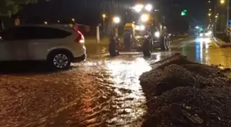 Sağanak yağış Konya'yı vurdu! Köprü çöktü, evleri su bastı