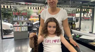 Küçük Asel'den Örnek Davranış: 5 Yıl Uzattığı Saçlarını Bağışladı