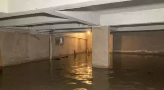 Ankara'da Sağanak Yağışlar Hayatı Felç Etti