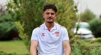 Emirhan Başyiğit'ten Taraftarlara Çağrı: '12. Oyuncu Olarak Yanımızda Olsunlar'