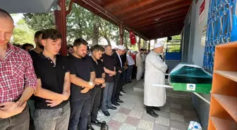 Bursa'ya Giderken Kaza Geçiren Genç İlahiyat Öğrencisi Hayatını Kaybetti