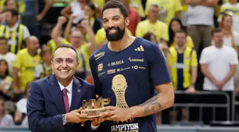Fenerbahçe Beko, Khem Birch ile ''Yola devam'' dedi