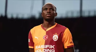 Galatasaray, Osimhen ve Sane için İmza Töreni Düzenledi