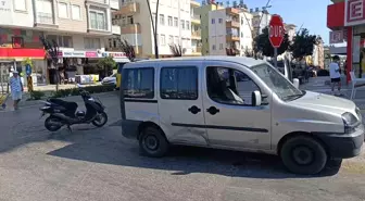 Manavgat'ta Motosiklet ve Hafif Ticari Araç Çarpıştı: Sürücü Yaralandı
