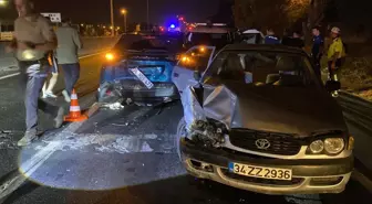 Polisten Kaçan Sürücü Çarpıştı, 9 Kaçak Göçmen Yakalandı