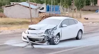 Van'da Trafik Kazası: 3 Yaralı