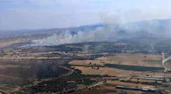 Çanakkale'nin Biga İlçesinde Tarım Arazisinde Yangın