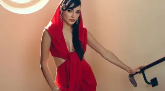 Hande Erçel uzun süre sonra bikinili objektiflere yansıdı