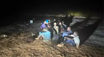 Didim'de 27 Düzensiz Göçmen ve 2 Kaçakçı Yakalandı