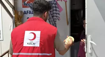 Kızılay, Hatay'daki Depremzedelere Kahvaltılık İkramda Bulundu