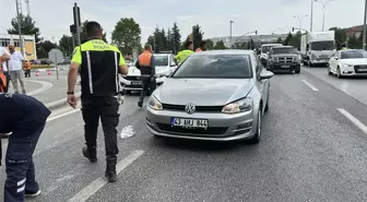 Kütahya'da Yaya Üstgeçidini Kullanmayıp Karşıya Geçen Kadına Otomobil Çarptı