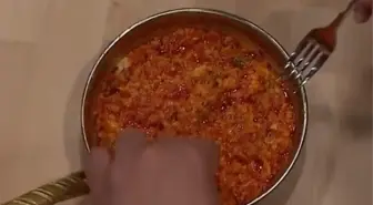 Menemen soğanlı mı olur soğansız mı olur?