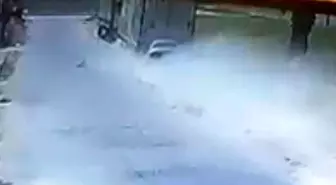 Bursa'da Otomobilin Tıra Çarpması Sonucu Sürücü Hayatını Kaybetti