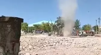 Elazığ'daki Mini Hortumun Çekimiyle Büyüleyen Çocuğun Tepkisi