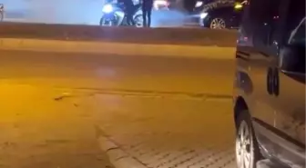 Düğün Konvoyunda Lastik Yakan Motosikletli Şaşkınlık Yarattı