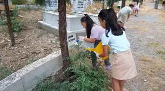 Karabük'teki Çocuklar Orman Fidanlarına Sahip Çıkıyor
