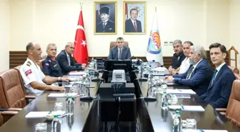 Mersin'de Güvenlik ve Asayiş Değerlendirme Toplantısı Yapıldı