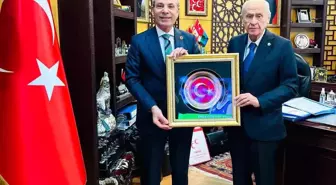 Bahçeli, 15 Temmuz Derneği'ni Ziyaret Etti
