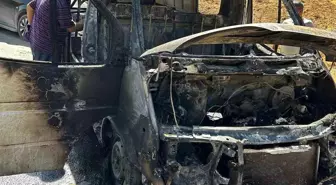 Elazığ'da Seyir Halindeki Minibüs Yangını