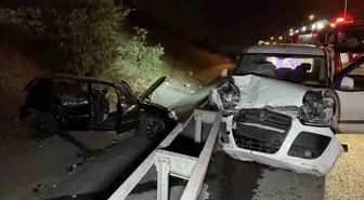 Eyüpsultan'da Trafik Kazası: Sürücü Kaçtı, İki Kişi Yaralandı