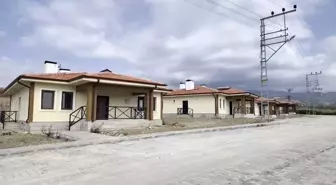 Hatay'da Deprem Sonrası Köy Evleri İnşaatı Devam Ediyor
