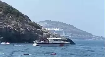 Kuşadası'nda Denizde Bir Adam Ölü Bulundu
