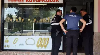 Antalya'da Kuyumcu Soygunu: 600 Bin TL Değerinde Altın Çalındı
