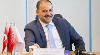 10 diplomalı Bakan Yardımcısı Ömer Fatih Sayan hakkındaki iddialara yanıt verdi