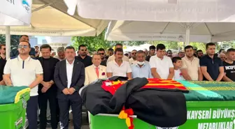 Kayserispor'un Emektar Tesis Sorumlusu Erdal Duran Hayatını Kaybetti