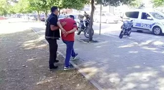 Adana'da Uyuşturucu Kullanımına Yönelik Denetim: Bir Şüpheli Suçüstü Yakalandı