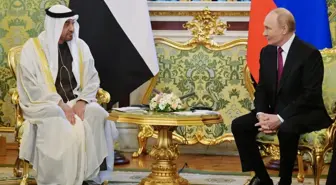 Putin ve BAE Lideri Kremlin'de Görüşme Gerçekleştiriyor