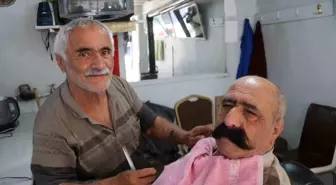 Yüceyurt Mahallesi'nin En Eski Berberi Salih Uçar: 35 Yıldır Aynı Dükkanın Sahibi