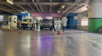 Ünlü AVM'de korku dolu anlar! Şarjörü boşaltıp olay yerinden kaçtı