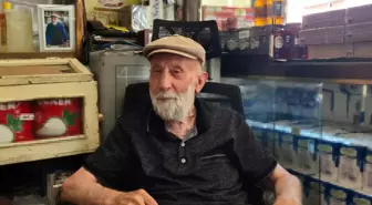 76 Yıldır Aynı Dükkanın Sahibi: Rüştü Amca
