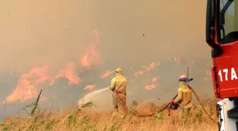 Çanakkale'de Orman Yangını: Boğaz Trafigi Kapandı