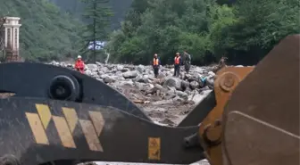 Çin'de Sel Felaketi: 10 Ölü, 33 Kayıp