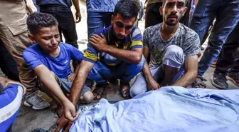 Gazze'de İsrail Saldırıları: Can Kaybı 61 Bin 330'a Ulaştı