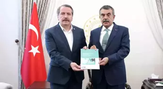 Ali Yalçın, Milli Eğitim Bakanı Yusuf Tekin'i Ziyaret Etti