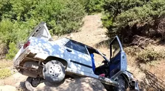 Adana'da Otomobil Şarampole Devrildi: 2 Yaralı