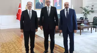 Sağlık-Sen'den Bakan Memişoğlu'na Ziyaret