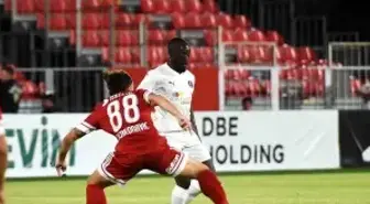 Ümraniyespor, Trendyol 1. Lig Açılış Maçında Manisa FK'yı 2-1 Geçti