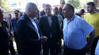 Diyarbakır'da Traktörcüler Sitesi'nde Yangın: 19 Traktör ve 3 Dükkan Kullanılamaz Hale Geldi