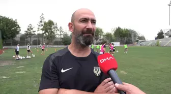 ABB FOMGET Kadın Futbol Takımı, Slavia Prag ile Zorlu Bir Maça Hazırlanıyor