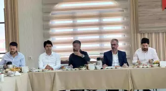 AK Parti Ağrı İl Başkanı İlhami Yıldız, STK Temsilcileriyle Bir Araya Geldi