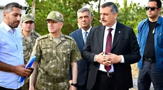 Vali Çiftçi Gıda Kontrol Müfreze Komutanlığı ve Bando Komutanlığı İnşaatlarını İnceledi