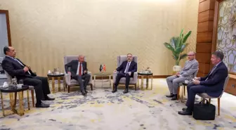 Hakan Fidan ve Ahmed Ebu Gayt Mısır'da Bir Araya Geldi