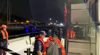 İzmir Karaburun'da Tekne Batma Tehlikesi: Üç Kişi Kurtarıldı