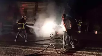 Siirt'te Buğday Yüklü Tır Yangını