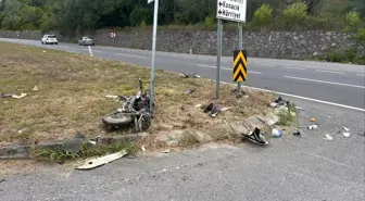 Sakarya'da Otomobil ile Elektrikli Bisiklet Çarpıştı: 1 Ölü