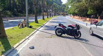 Manavgat'ta Motosiklet Kazası: Sürücü Hastaneye Kaldırıldı